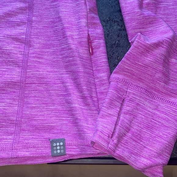 Title Nine Grace Long Sleeve tee size M.  Super soft! - Picture 4 of 7